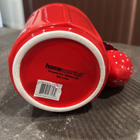 NWT Strawberry Mug - Picture 6 of 6